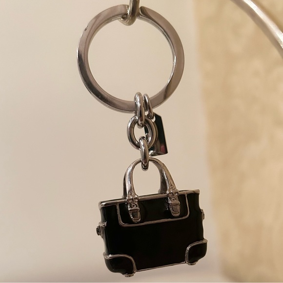 VINTAGE. NEVER USED Coach Handbag / Purse Keychain. VERY RARE. - Picture 10 of 15
